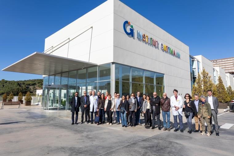 Profesionales trabajando en un centro de rehabilitación